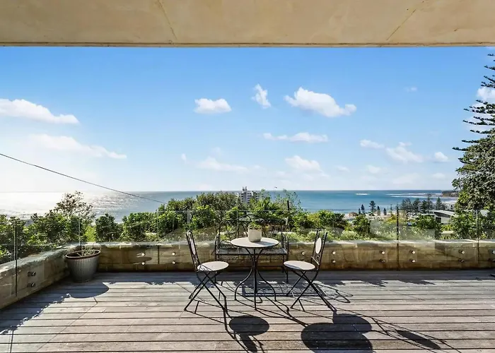 Ocean Views, Deck And Parking At Beach Apartment