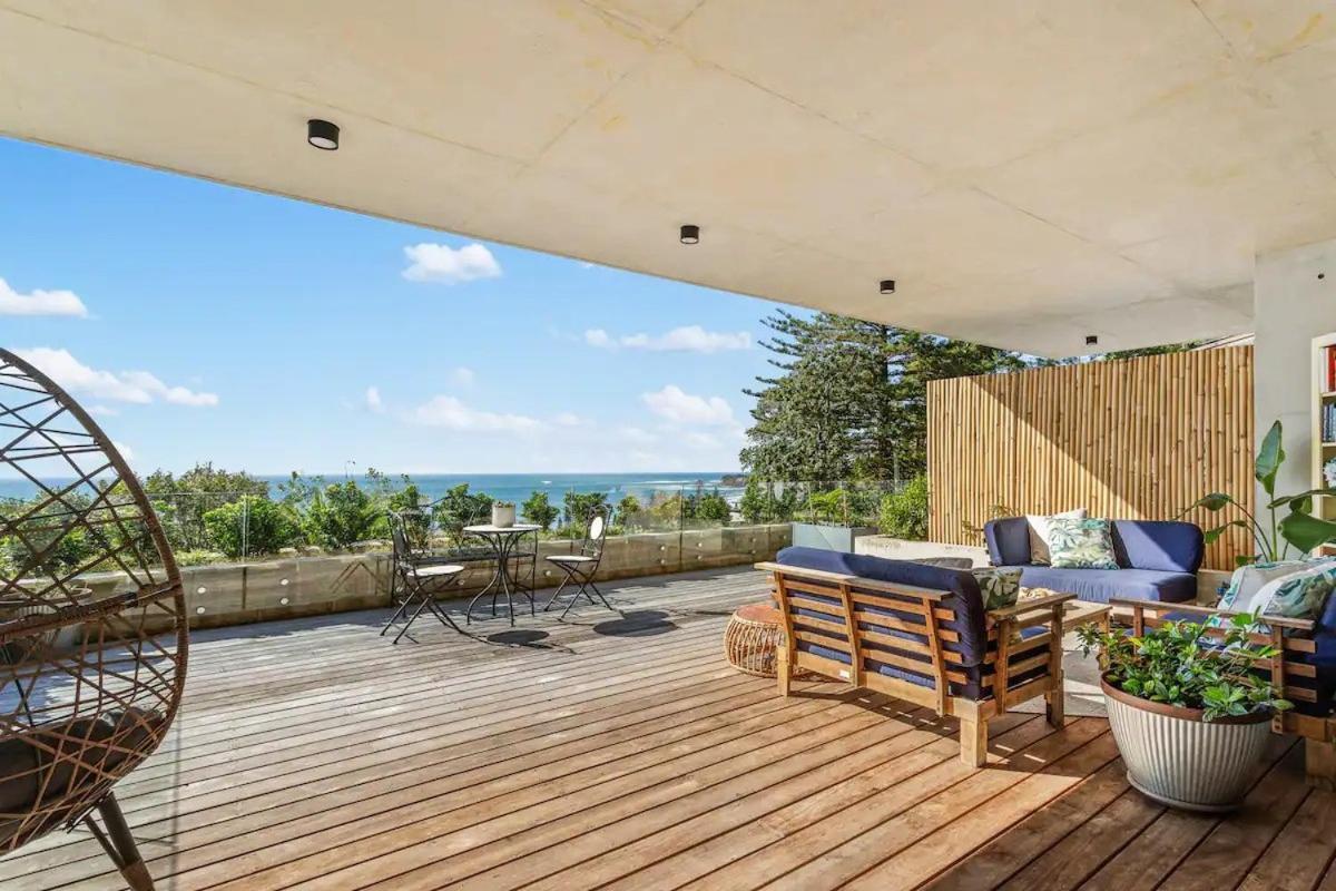 Holiday home Ocean Views, Deck And Parking At *